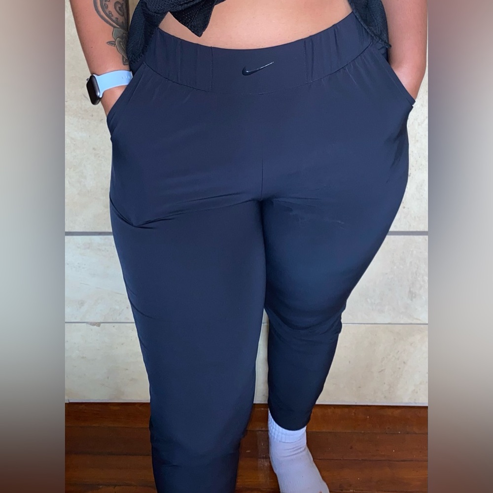 Nike Dri-Fit High Rise Joggers